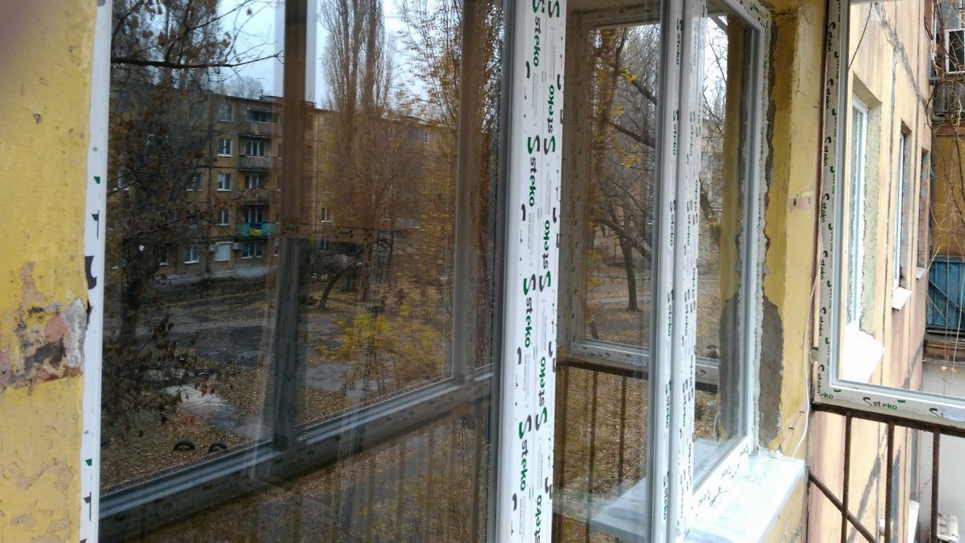 Осклена лоджія, виконана бригадою компанії у Кривому Розі